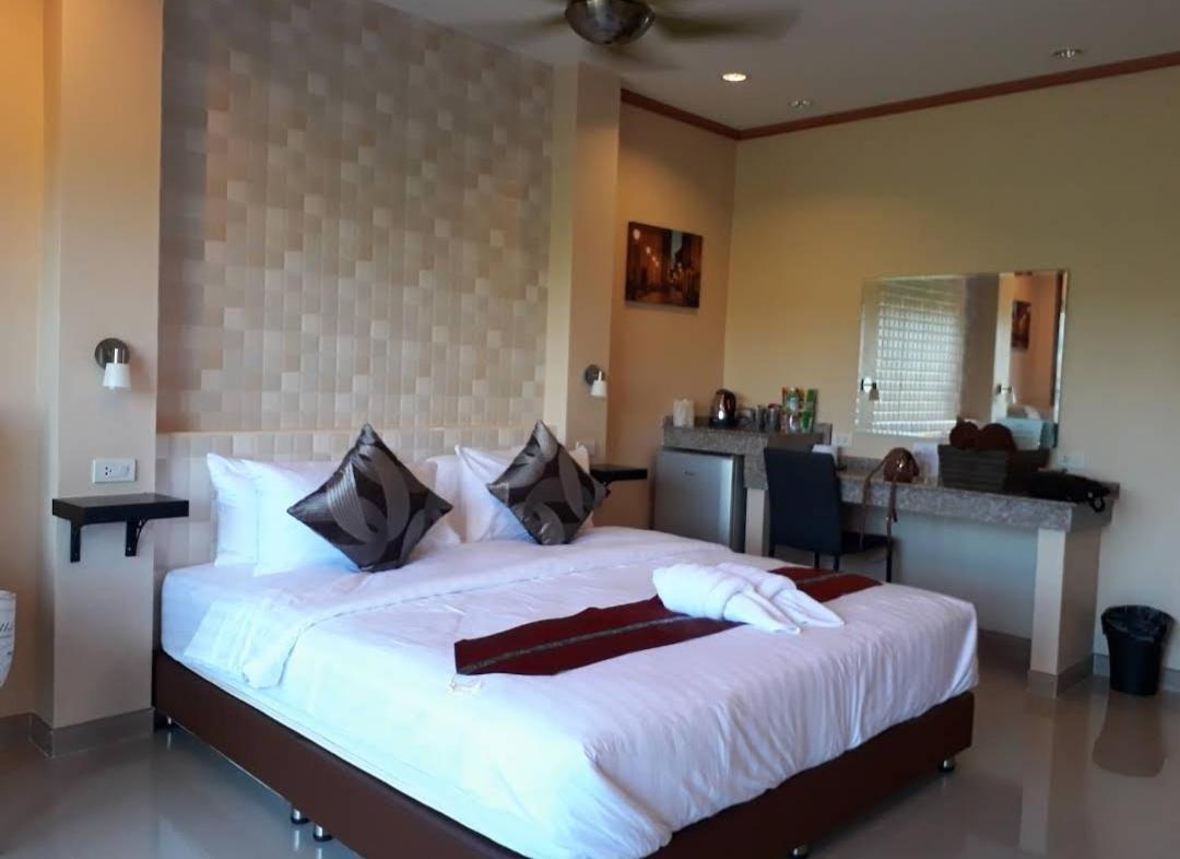 4 Palms Resort Bang Sare Εξωτερικό φωτογραφία